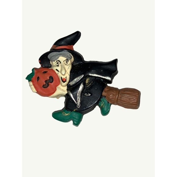 Vintage Halloween Witch Pin Brooch Made In Taiwan With Pumpkin & Broom - Picture 2 of 7